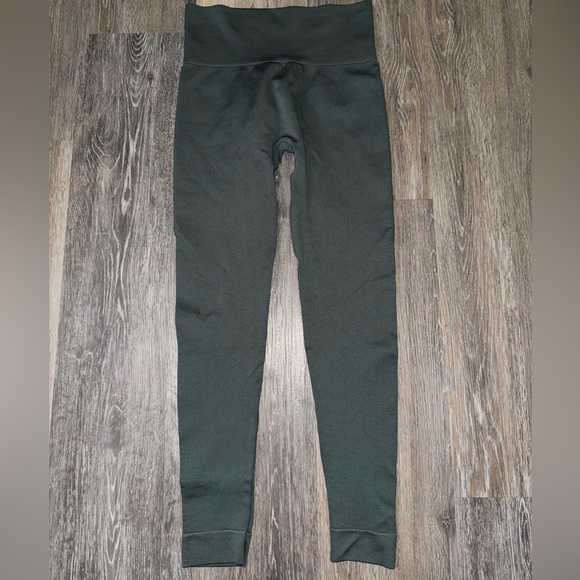 Set Active High Waisted Green Leggings - Size Small - Picture 1 of 9